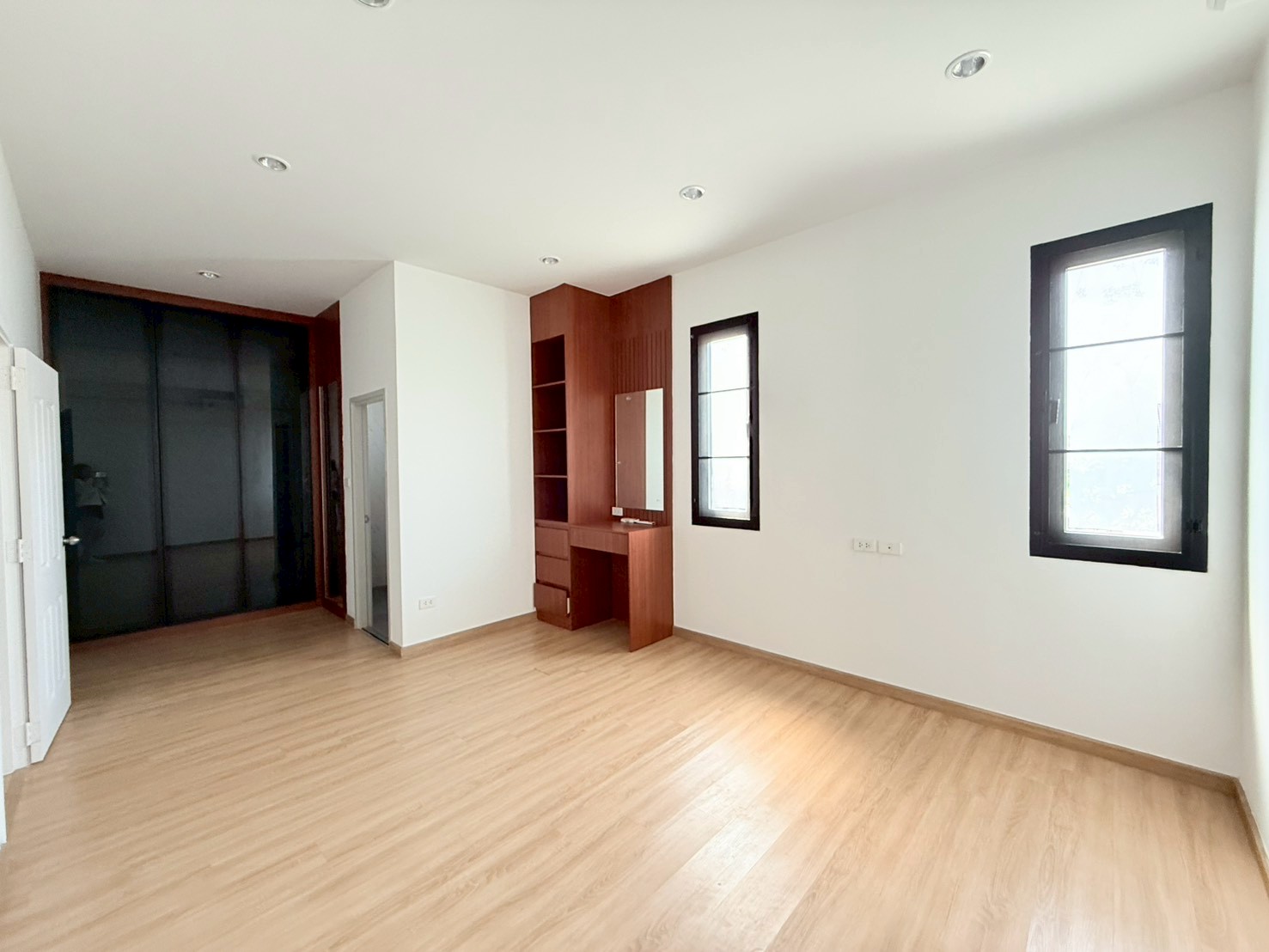 บ้านแฝดสไตล์บ้านเดี่ยว พร้อมบิ้วอินจัดเต็ม